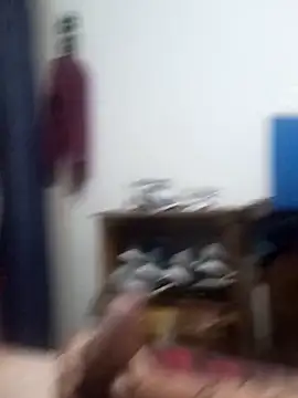 Snapshot of calfran chatting on 11.02.25 calfran online show from 11.02.25