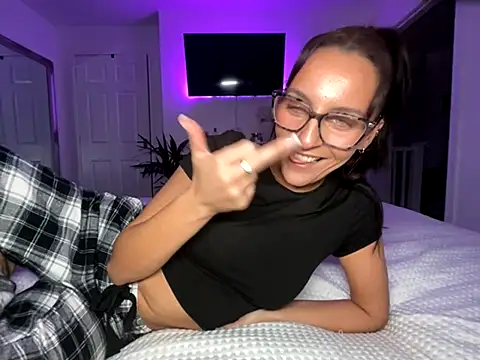 Missalex xo online show from 10.16.25