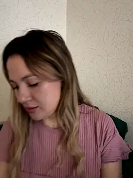 mollygirll online show from 11.19.25