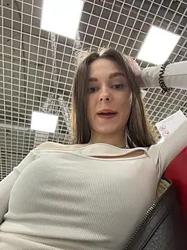 MilaBee online show from 04.07.26