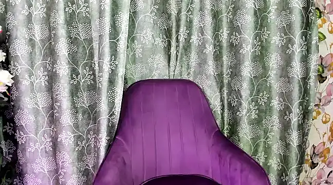 Snapshot of Sexy_Charuu chatting on 03.19.25 Sexy Charuu online show from 03.19.25