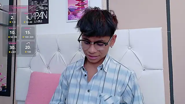 Ethan Westt online show from 11.10.25