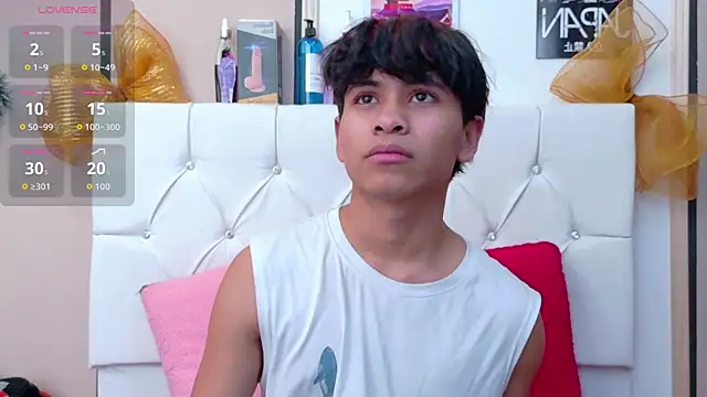 Ethan Westt online show from 12.17.25