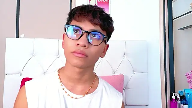 Ethan Westt online show from 03.17.26