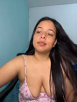 Snapshot of Deepika_padukoneNisha chatting on 02.08.26 Deepika padukoneNisha online show from 02.08.26