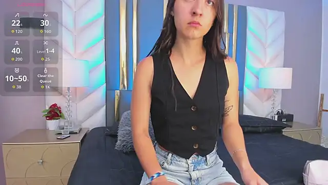 SaraJonness online show from 10.08.25