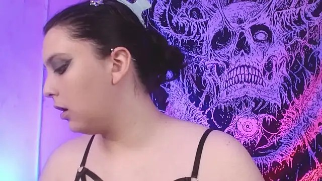 mikaskullcs online show from 12.20.25