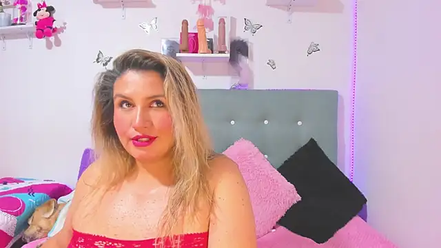 Snapshot of mailyn_baker chatting on 11.14.25 mailyn baker online show from 11.14.25