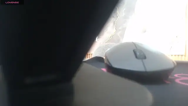 nei girl online show from 12.19.25