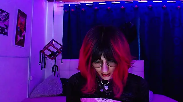 goth minerva online show from 11.14.25