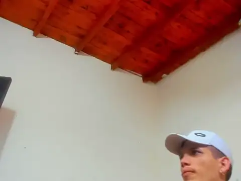 Snapshot of kevinkewman chatting on 09.24.25 kevinkewman online show from 09.24.25