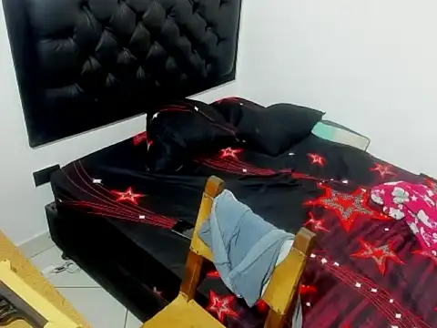 Snapshot of kevinkewman chatting on 10.24.25 kevinkewman online show from 10.24.25