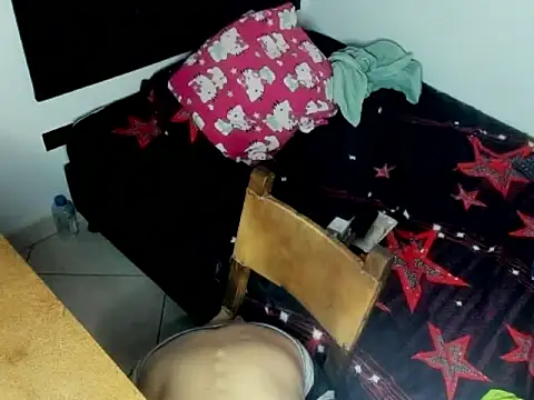 Snapshot of kevinkewman chatting on 10.27.25 kevinkewman online show from 10.27.25