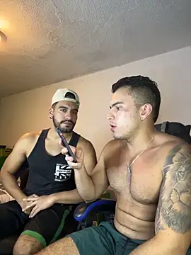 Snapshot of LucasJewely chatting on 10.04.25 LucasJewely online show from 10.04.25