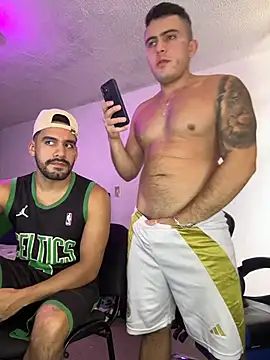 Snapshot of LucasJewely chatting on 10.28.25 LucasJewely online show from 10.28.25