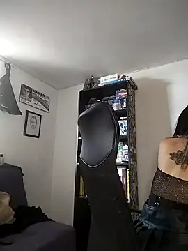 KARINNA  RAVEN online show from 03.08.26