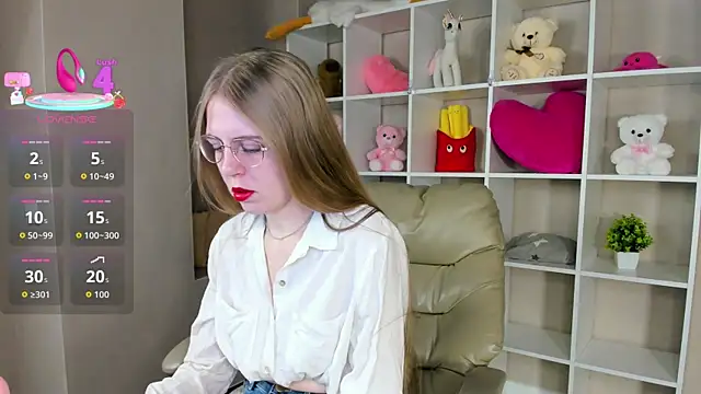 Snapshot of Joann_Shermann chatting on 10.07.25 Joann Shermann online show from 10.07.25