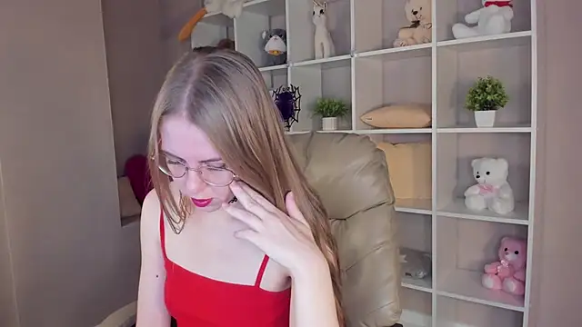 Snapshot of Joann_Shermann chatting on 11.04.25 Joann Shermann online show from 11.04.25