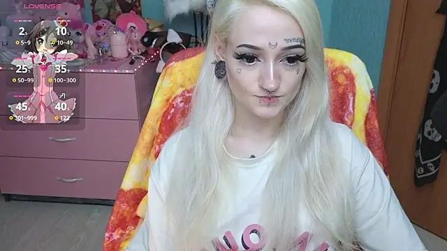 Snapshot of Manuela_unicorn chatting on 05.21.26 Manuela unicorn online show from 05.21.26