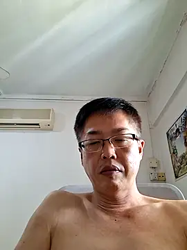 Snapshot of akumasian chatting on 06.25.26 akumasian online show from 06.25.26