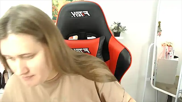 Lucky Lana online show from 09.22.25