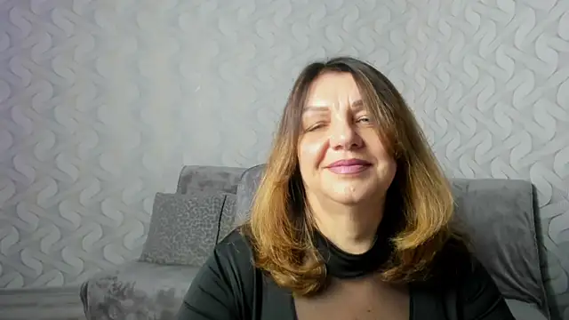 Snapshot of Nika_Light chatting on 03.21.25 Nika Light online show from 03.21.25