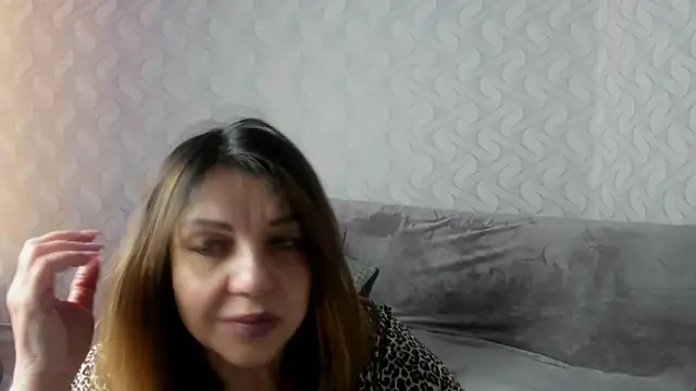 Snapshot of Nika_Light chatting on 03.22.25 Nika Light online show from 03.22.25