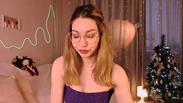 Lilo Sims online show from 12.19.25