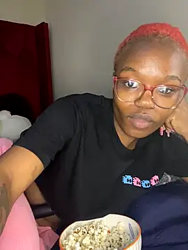 YummyMelanin117 online show from 09.25.25