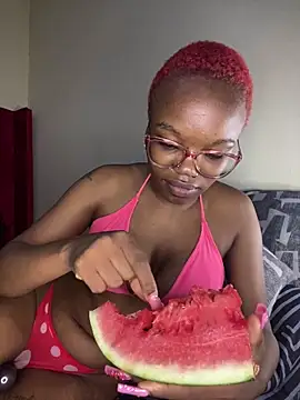 YummyMelanin117 online show from 10.05.25