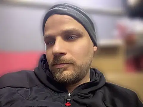 Snapshot of giyasbvnghkgkfk chatting on 04.11.26 giyasbvnghkgkfk online show from 04.11.26