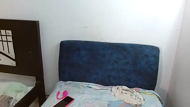 Allyson Mature online show from 10.18.25