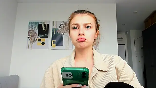 AngelaSwan online show from 03.21.25