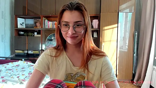AngelaSwan online show from 09.11.25
