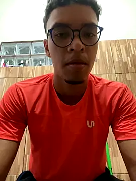 Snapshot of hiaguexxx chatting on 11.22.25 hiaguexxx online show from 11.22.25