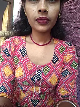 Eshna Dabral online show from 10.11.25