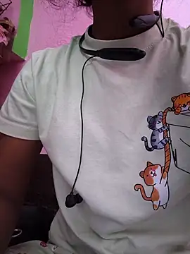 Eshna Dabral online show from 10.28.25