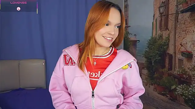 Snapshot of EdytBanns chatting on 10.26.25 EdytBanns online show from 10.26.25