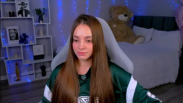 MelanieAlves online show from 04.18.26