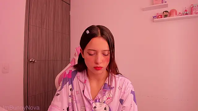 ImBunnyNova online show from 04.09.26