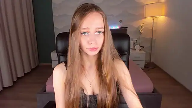 Amy Waynee online show from 10.22.25