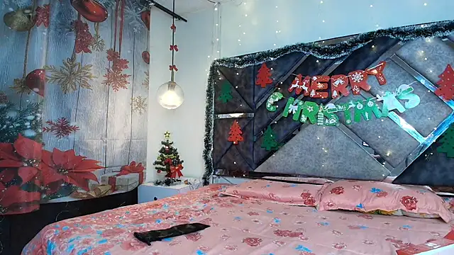 lovehotpink online show from 12.14.25