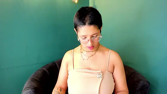 Elaine87  online show from 10.12.25