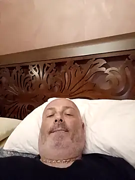 Alexis Bull online show from 09.19.25