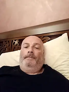 Alexis Bull online show from 09.20.25