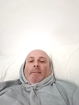 Alexis Bull online show from 02.11.26