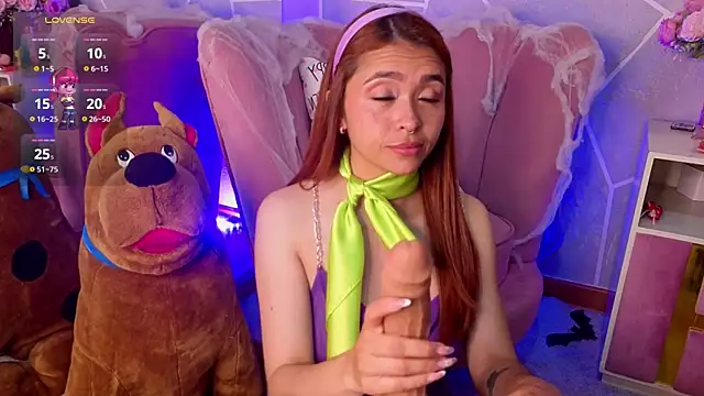 Snapshot of MilleyJones chatting on 10.24.25 MilleyJones online show from 10.24.25