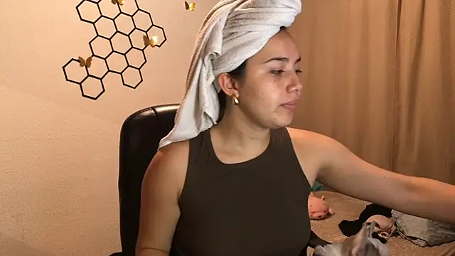 amelia hall online show from 09.18.25