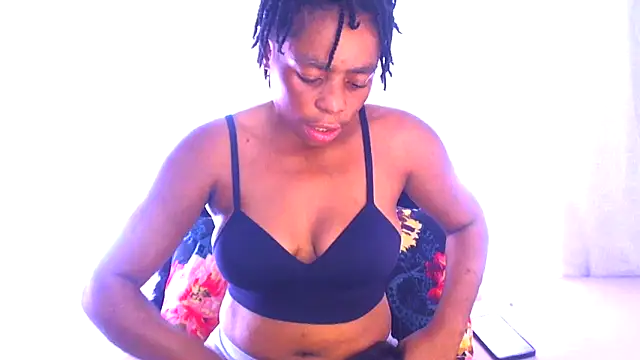 Snapshot of SMALLBOOBSXX chatting on 03.16.26 SMALLBOOBSXX online show from 03.16.26