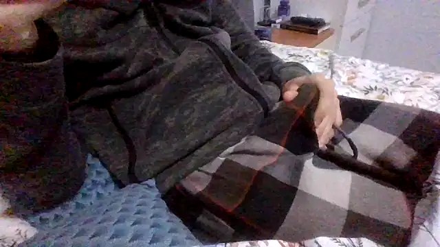 Snapshot of tipetto06 chatting on 10.15.25 tipetto06 online show from 10.15.25